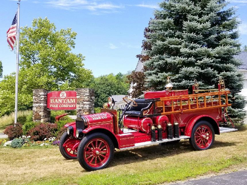 1922 Seagraves Fire Truck Poster